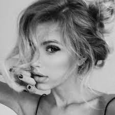 Amber Laclair's Instagram, Twitter & Facebook