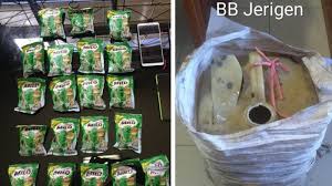 Kepala sekolah di isep murid malaysia rambut cepak. Sabu 1 Kg Asal Malaysia Gagal Diselundupkan Ke Balikpapan Sembunyikan Dalam Kemasan Minuman Sachet Tribun Kaltim