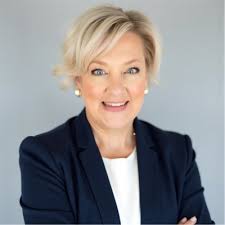 It was such an honor to announce this year's Outstanding CDJFS Director of  the year... my colleague and beautiful friend... Tamela Moore, MBA (photo  credit to OJFSDA)