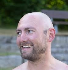 🚨🚌 Schwerer Busunfall auf der A93 bei Weiden-Frauenricht Heute gegen 11  Uhr kam es auf der A93 bei Weiden zu einem Unfall: Ein Reisebus, unterwegs  Richtung Hof, wollte die Ausfahrt Weiden-Frauenricht nehmen.