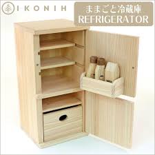 国産ヒノキで作られた木製玩具のikonih アイコニー 無塗装の檜を使い 一つひとつ手作業で作られたおもちゃや家具 雑貨を販売しています おもちゃのキッチン バービーの家具 おもちゃ