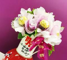 Looking for the best mother's day gift ideas? Ferrero Rocher Bouquet Mother S Day Gifts 6pcs Chocolate 4mua Vot Chbo1701 Send Flowers And Gifts To Vietnam Online Shop