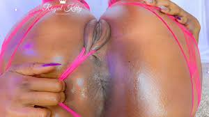 @TheRoyalkitty_s video Tweet