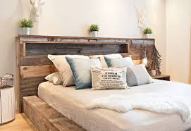 Lit simple avec tête et pied. 6 Endroits Au Quebec Ou Vous Procurer Du Joli Bois De Grange Pour Tous Vos Projets Joli Joli Design