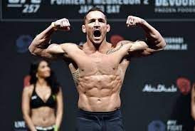 In 2009 he competed in his first mma. See You At The Top Michael Chandler Posts Adorable Video With His Son As He Enters Training Camp For Ufc 262