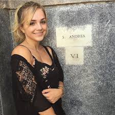 Romancute în dicţionarul român explicativ. Fan Club Oana Ro Fancluboanaro Twitter