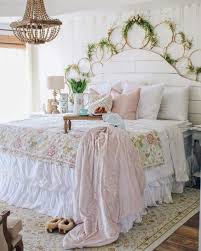 Elegant shabby chic wedding decorations when most people picture shabby chic, they are thinking of victorian style furniture and bedding. 23 Most Beautiful Shabby Chic Bedroom Ideas