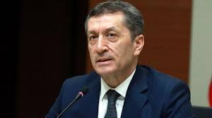 Ziya selçuk'un resmi hesabında milli eğitim bakanı ifadesinin kaldırıldığı ve takip listesinden başta cumhurbaşkanı erdoğan olmak üzere bütün akp'li siyasetçileri takipten çıktığı görüldü. 6kuhcjqi7 O5lm