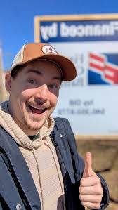 Steven Devlin's Instagram, Twitter & Facebook