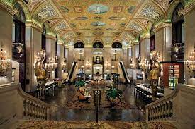 Historic Retreats The Palmer House Hotel In Chicago Illinois Old House Online Art Deco Hotel Palmer House Chicago Hotels