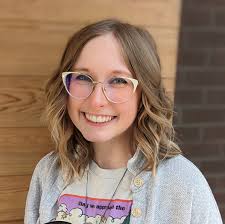 For the last day of my ten year anniversary week celebration, I want to  lift up the two women without whom this anatomy art business would not  work. Kali Cowman, my right-hand