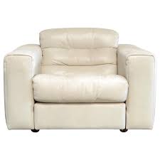 They are easy to clean and allows a luxurious feel. White Leather Armchairs 111 For Sale On 1stdibs
