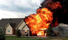 Ein brennende falle im schlaferlebnis. Traumdeutung Warum Ein Feuer Traumt Warum Traumte Eine Frau Von Einem Feuer Merkmale Der Entschlusselung Aus Traumbuchern