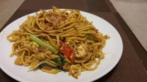 Either way, one cannot go wrong. Mee Goreng Mamak Penang Style Indian Style Chow Mein Youtube