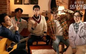 Tvn's upcoming drama hospital playlist has unveiled its first teaser video and moving poster for season two. Hospital Playlist 2 Akhirnya Rilis Poster Netizen Beri Sambutan Hangat