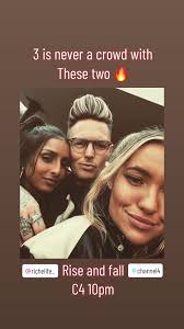 Rossi (@rossidwoods)'s videos with Don't Look Back In Anger