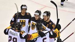 Deutschland verliert 2:3 gegen die slowakei n.v. Deutschland Finnland Im Live Ticker Deb Teams Bester Auftritt Bei Eishockey Wm 2019 Mehr Eishockey