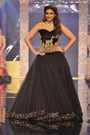 Parineeti Chopra In Shyamal And Bhumika Designer Dresses Indian Indian Dresses Parineeti Chopra parineeti chopra in shyamal and bhumika