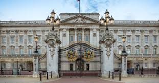 It is the london residence of her majesty the queen and is one of only a few working royal palaces left in the world. Queen S Servant Adam Canto Jailed After Steals 100 000 Of Items From Buckingham Palace Tatler