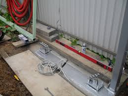 Dimensi pintu automatik sama dengan pintu bukan automatik. Pembaikan Gelongsor Gelongsor Pembaikan Swing Automatik Dan Pintu Keratan Pemasangan Pemacu Automatik Do It Yourself