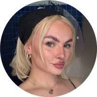 Alicia Redman's Instagram, Twitter & Facebook