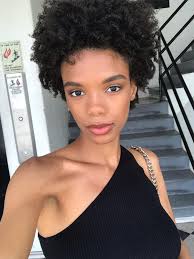 If you are a woman with sleek straight hair, then you are envious of the women who have those natural short wavy hairstyles. 17 Short Natural Hairstyles That Are So Easy To Copy Who What Wear