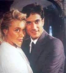 Erbil'in bu evlilikten 16 nisan 1982 da sezin ismini verdiği bir kızı oldu. Mehmet Ali Erbil In Esleri Ve Sevgilileri Son Dakika