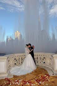 Top 10 Places To Get Hitched In Las Vegas Style Etcetera Las Vegas Wedding Venue Vegas Wedding Las Vegas Wedding Chapel