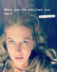 Ellen Woglom (@EllenDwoglom) • Facebook