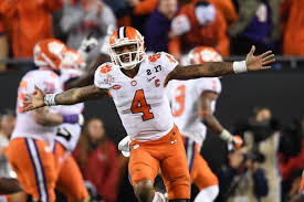 Clemson qb deshaun watson drew mixed reviews for his performance in passing drills at the tigers' pro day workout thursday. All About Deshaun Watson S Career And The Mia Khalifa Scandal