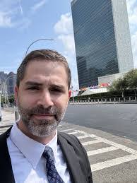 Gary Corn's Instagram, Twitter & Facebook