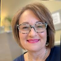 Tammy Hollis's Instagram, Twitter & Facebook