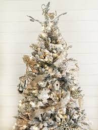 Check spelling or type a new query. 12 Secrets To Decorate A Stunning Christmas Tree Rooted Childhood