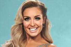 Nicki Knowles's Instagram, Twitter & Facebook