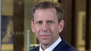 New Douglas Elliman CEO charts path back to profitability