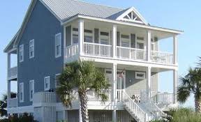 The foundations for these home designs typically utilize pilings, piers, stilts or cmu block walls to raise the home off grade. Beach House Decorating Ideas Beach Home Decor Ideas Beach House Designs On Pilings