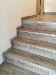 Maytop Tiptop Habitat Habillage D Escalier Renovation D Escalier Recouvrement D Escalier Escalier B Refinish Stairs Flooring For Stairs Laminate Stairs