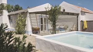 Maybe you would like to learn more about one of these? Maison De Vacances Au Portugal Refaite Par Des Decorateurs Cote Maison