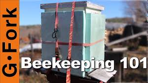 Diy advice from the install experts. Beehive Winter Wrap Beekeeping 101 Gardenfork Youtube