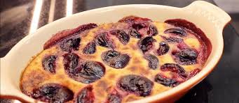 Cuisine Le Clafoutis Aux Cerises De Jean Francois Piege Clafoutis Aux Cerises Alimentation Gateaux Et Desserts