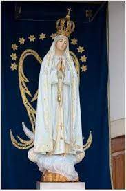 Delincuentes rompieron candado de la urna ubicada en parque del distrito de wanchaq. Virgen De Fatima Ecured