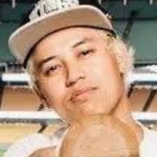 Andrew Bui's Instagram, Twitter & Facebook