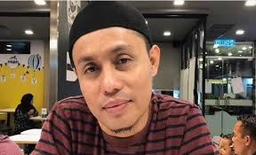 Adakah pengakuan 'bujang' tersebut boleh membawa kepada hukum jatuhnya talak kepada pasangan? Kalau Suami Mengaku Bujang Pu Azman Berita Kopak Media