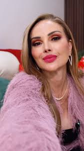 my livingroom is giving ✨holiday magic✨ garland, nutcrackers, and bells —  all Amazon, all obsessed 🎄🤍 @amazon , 🛒 holliday decor linked in my  bio#, #HolidayVibes #cozyhomedecor #AmazonFinds ...