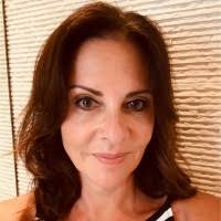 8600+ 'Dénise' profiles