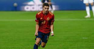 Their height is 184cm and their weight is 77kg. Ferran Torres Career Defining Hat Trick Offers Glimpse Of Scary City Potential Planet Football