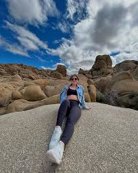 Joshua tree walks into the bar…and becomes the life of the desert party  🏜️🌵it was sedimental
