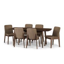 Such a table will accommodate a small family but it can also be used by more people when need be. Extendable Walnut Finish Dining Table Seats 6 Julian Bowen Kensington Furniture123