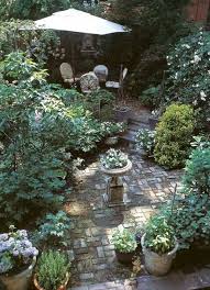 80 Stunning Small Cottage In 2020 Small Cottage Garden Ideas Large Backyard Landscaping Cottage Garden