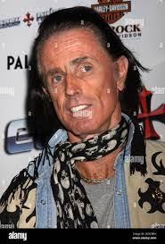 Thomas Pitzer's Instagram, Twitter & Facebook